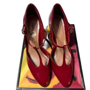 Fioni Red Kassie Patent Leather Women's 9.5 Heels 2000's Glamour NWT Y2K